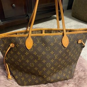 Authentic Louis Vuitton Monogram Neverfull MM